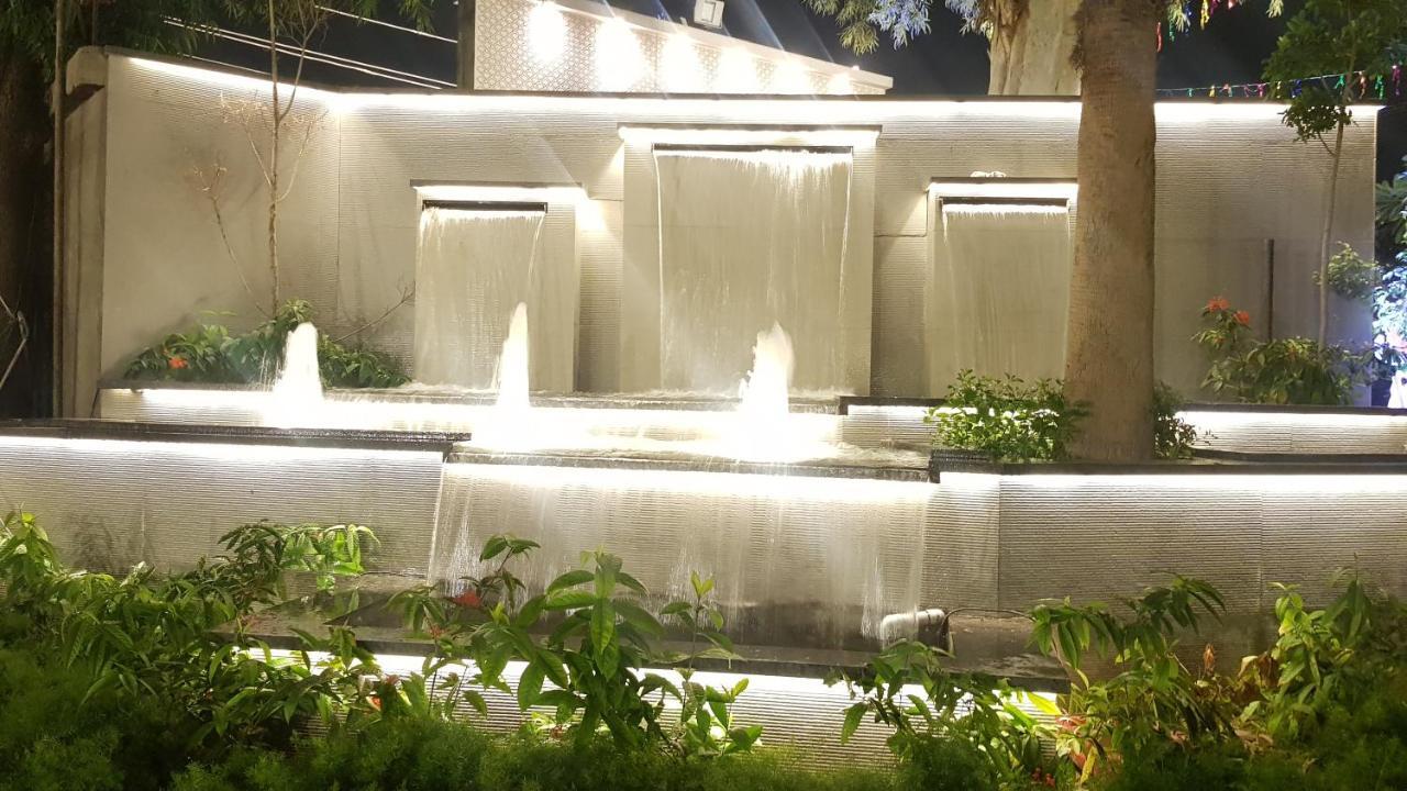 Kingston Resort Kanpur Exterior photo
